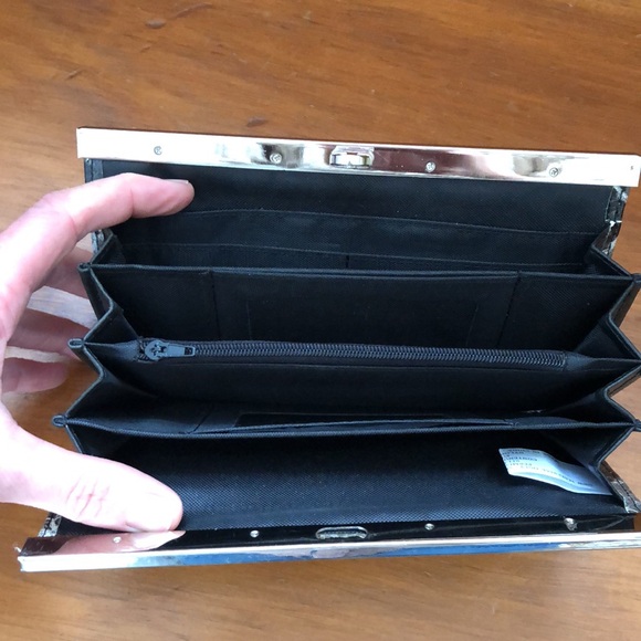 Ladies wallet - Picture 3 of 4